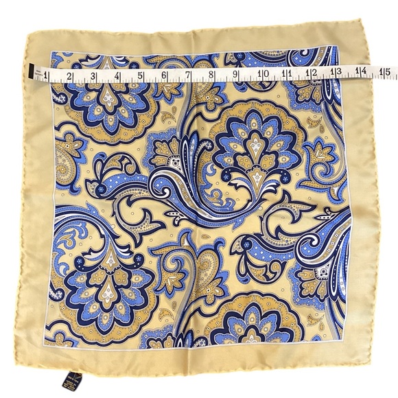Silk Pocket Square Yellow Blue Paisley CLASSIC Hand Rolled Hem - Picture 3 of 3
